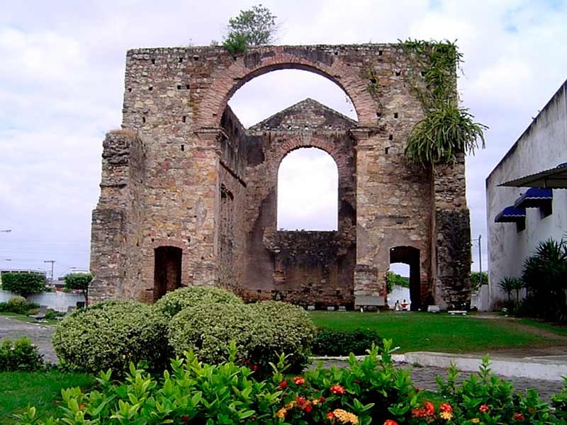 RUÍNAS DA IGREJA