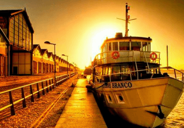 PASSEIO BARCO CISNE BRANCO