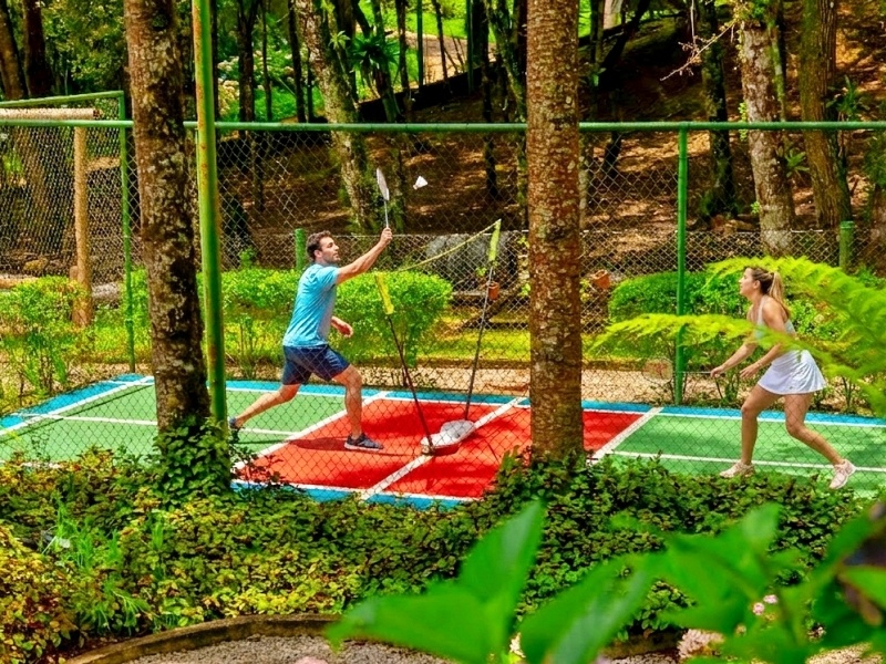 Badminton