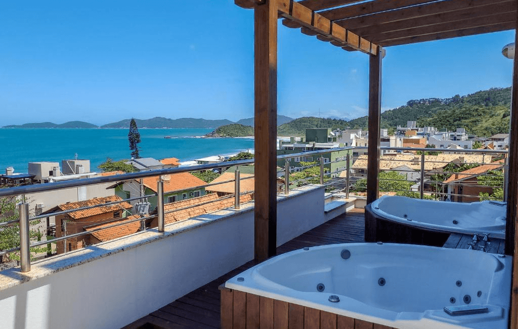 A MELHOR ÉPOCA PARA RESERVAR SUA HOSPEDAGEM EM BOMBINHAS PARA O VERÃO